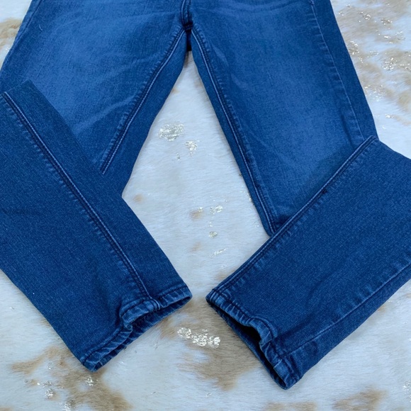 Bullhead high rise skinniest size 5 ♥️ - Picture 3 of 6